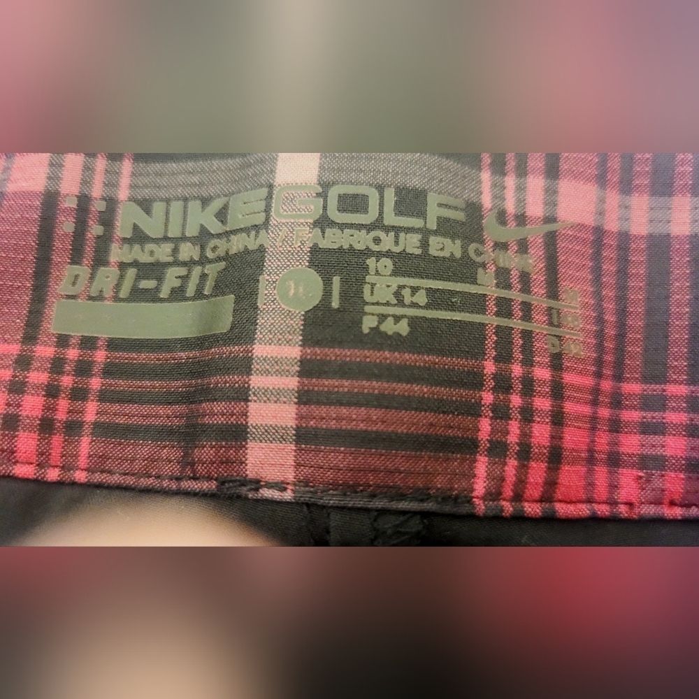 Nike Magenta Plum Purple,and Black Plaid Dri Fit Golf Skort. Ladies Size 10 - Picture 11 of 12
